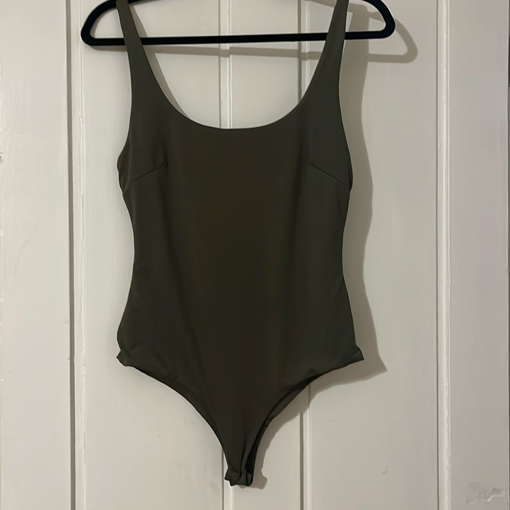 White Fox Boutique Square Neck Bodysuit, S